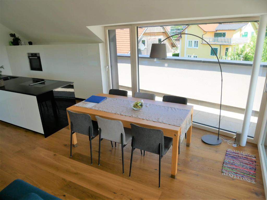 Kuchyň nebo kuchyňský kout v ubytování Penthouse 37th HEAVEN (ca. 90m²)