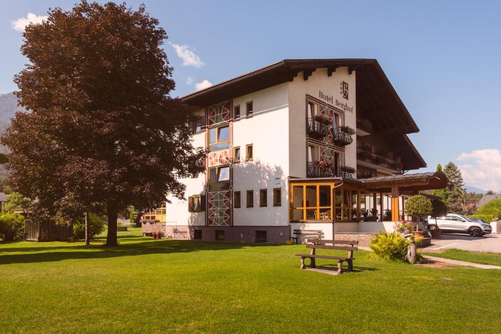 Foto da galeria de Hotel Berghof em Berg im Drautal
