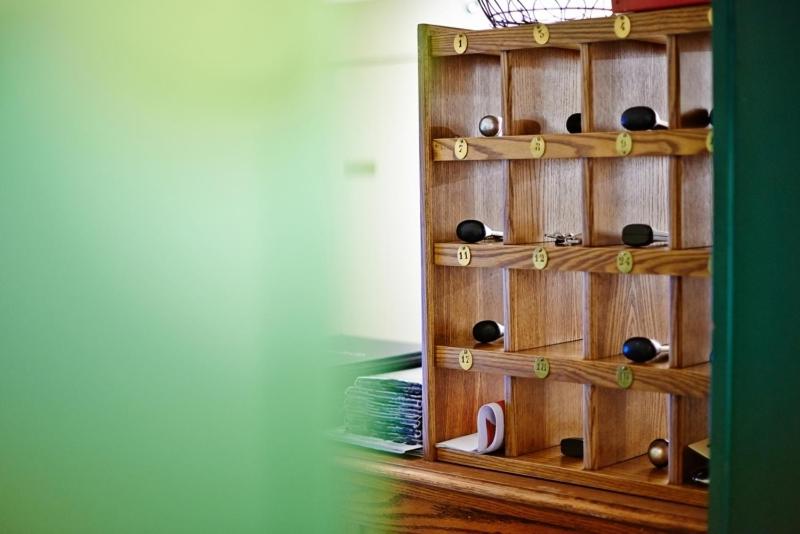 Příslušenství pro přípravu čaje a kávy v ubytování Hotel Du Moulin