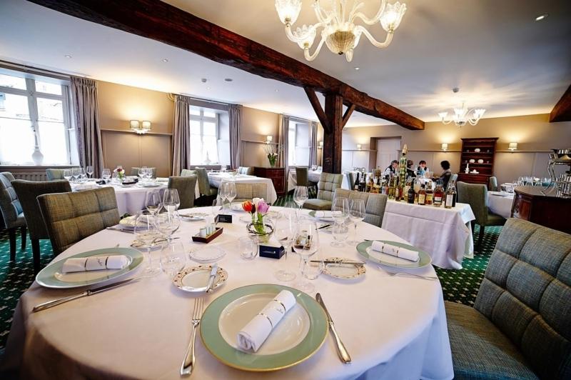 Restaurace v ubytování Hotel Du Moulin