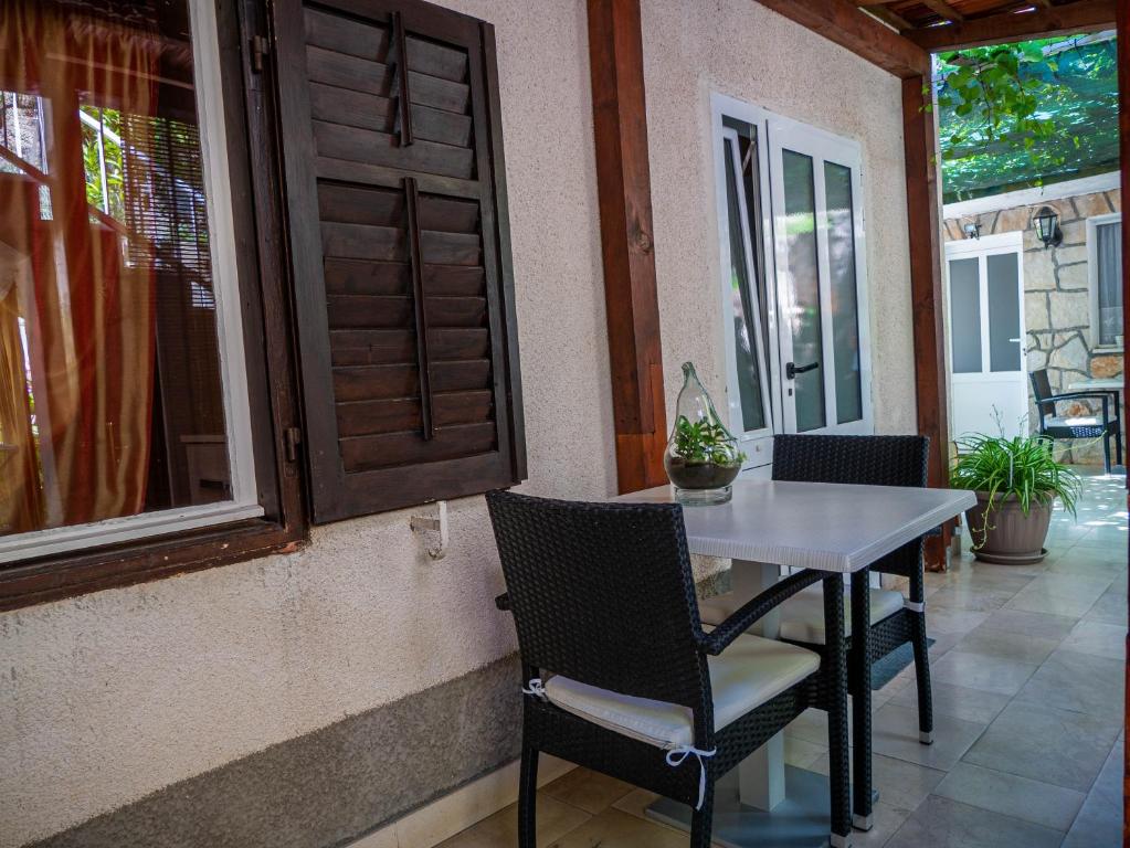 Villa Volga - Apartamento Con Vista Al Jardín