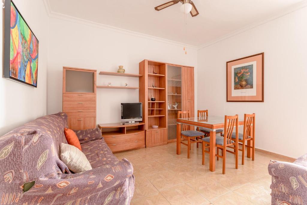 Posedenie v ubytovaní Apartamento Valle de Abdalajis