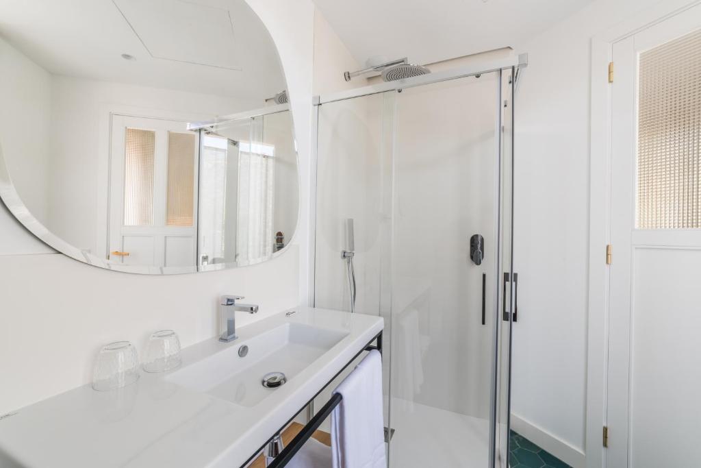 Nou Baleares - Resim 34