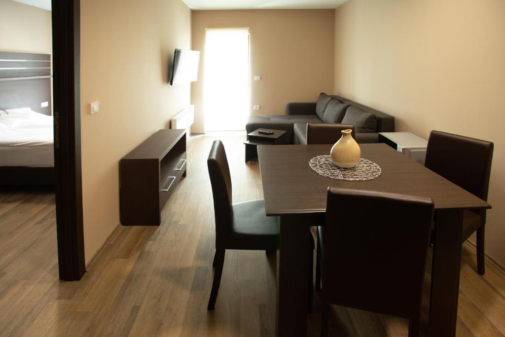 Posezení v ubytování Belvedere Hills Luxury Apartments and Spa