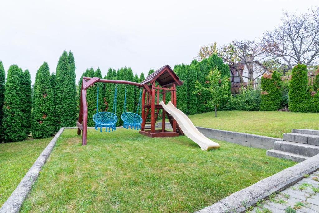 Herní místnost nebo prostor pro děti v ubytování Cosy and Colorful apartment Szentendre