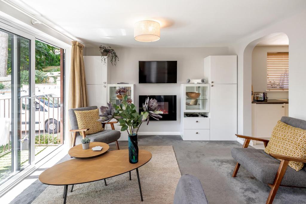 Luxury 2 Bedroom City Apartment in Bath's Artisan Quarter