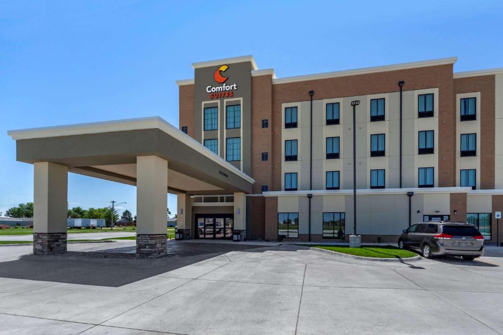 Comfort Suites Grand Island South photo