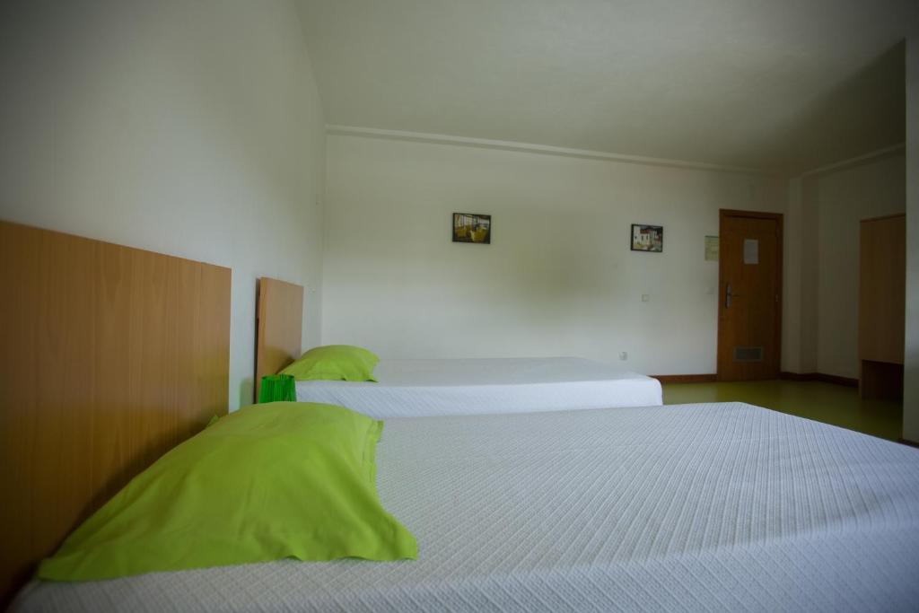 Postel nebo postele na pokoji v ubytování HI Castelo Branco - Pousada de Juventude