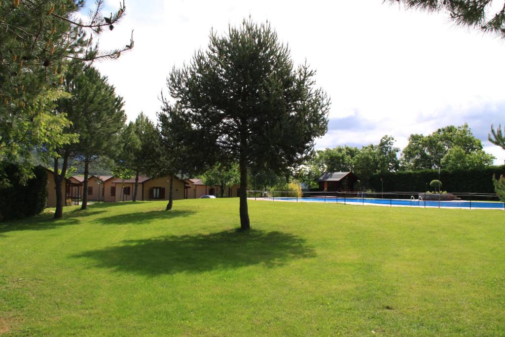 Bazén v ubytování wecamp Pirineos nebo v jeho okolí