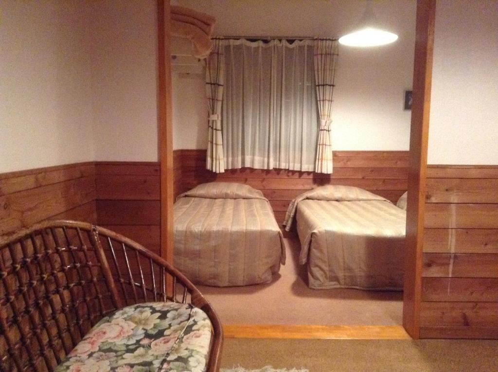 ペンションにいみ 軽井沢町 21年 最新料金