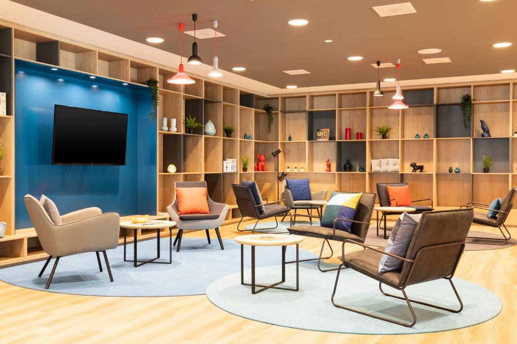 Holiday Inn Express Amsterdam - North Riverside by IHG
