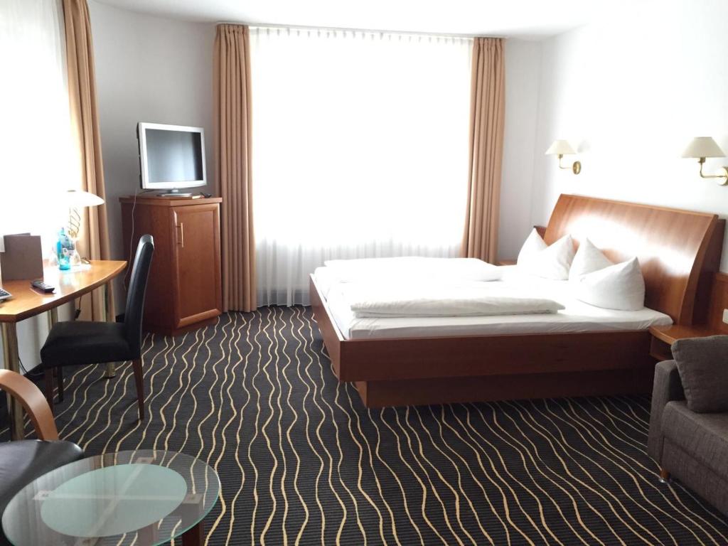Hotel Zur Schönen Aussicht - Habitación Triple
