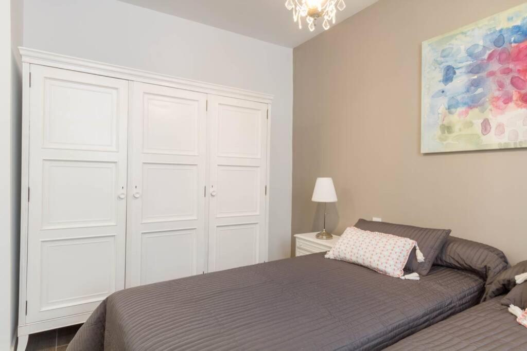 Postel nebo postele na pokoji v ubytování Sensacional Apartamento Junto a Palacio Real by Batuecas
