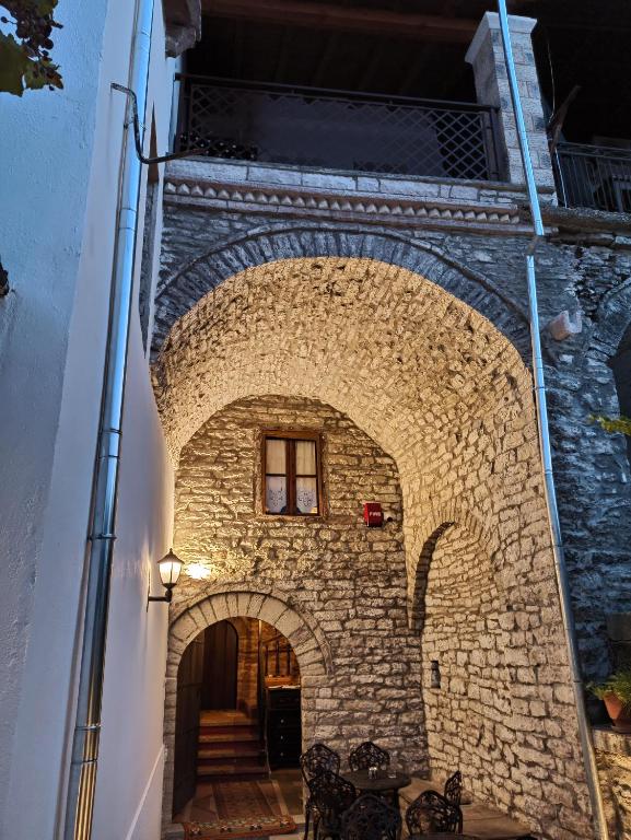 Foto de la galeria de Boutique Hotel Praga a Gjirokastër