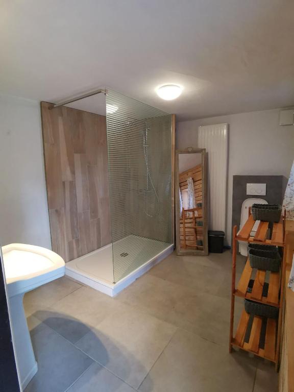 Koupelna v ubytování Gîte La maison rose