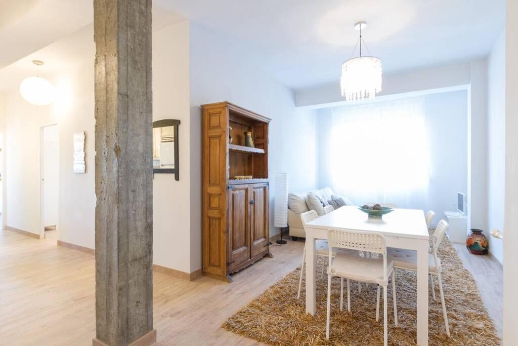 Fotografie z fotogalerie ubytování Maravilloso Apartamento en Puerta de Toledo C/Gasómetro by Batuecas v destinaci Madrid