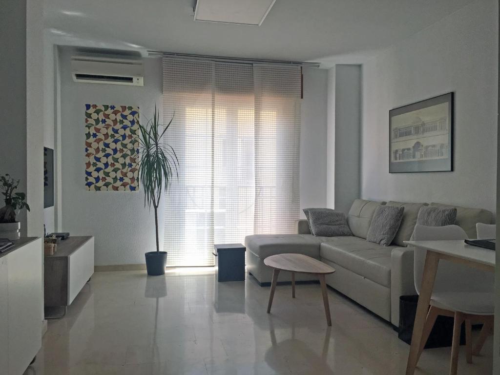 A seating area at VERO Granada y PARKING en el edificio
