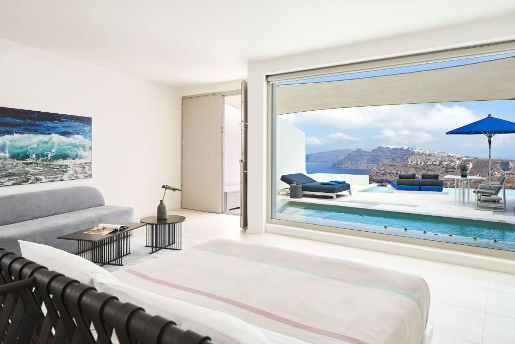 Ruang duduk di Alti Santorini Suites - Caldera View