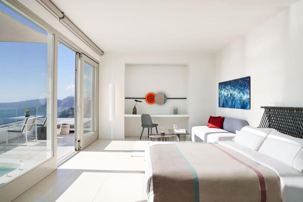 Katil atau katil-katil dalam bilik di Alti Santorini Suites - Caldera View