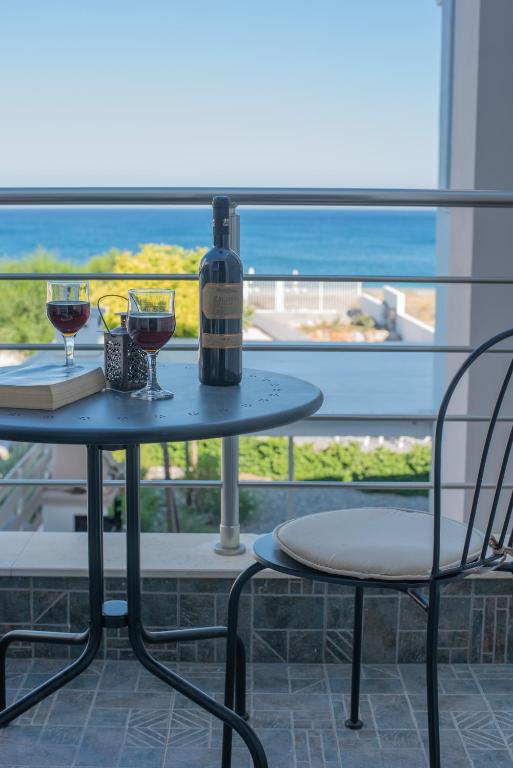 Balkón nebo terasa v ubytování Aegiali Sea View Villa