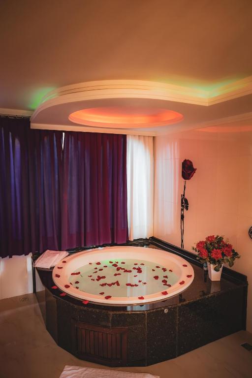  Reflexus Motel