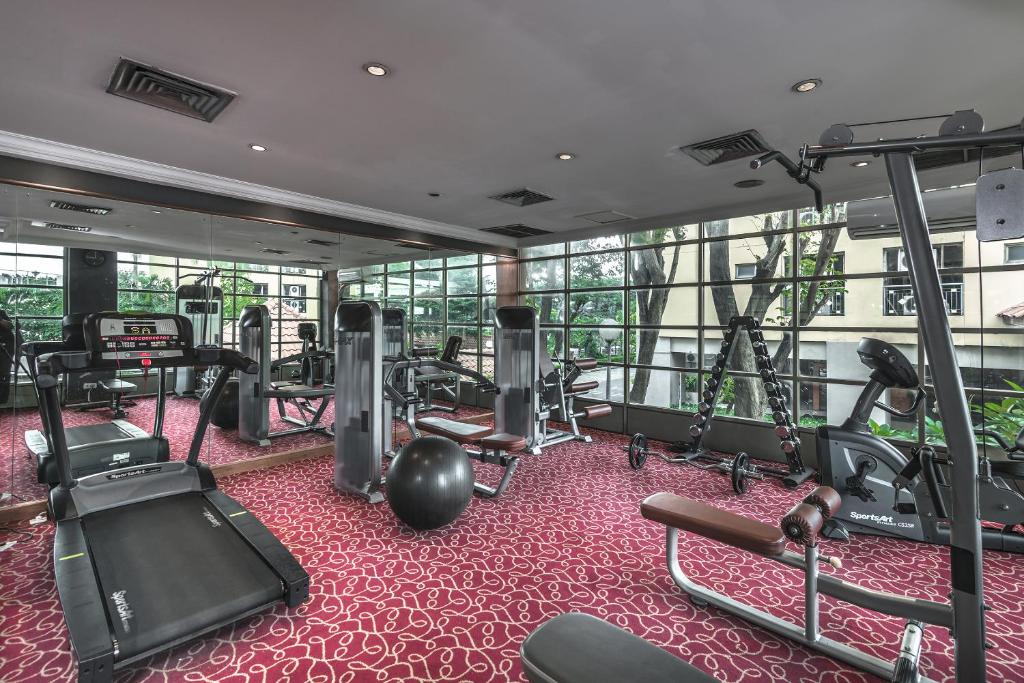 Fitness centrum a/nebo fitness zařízení v ubytování Verwood Hotel and Serviced Residence