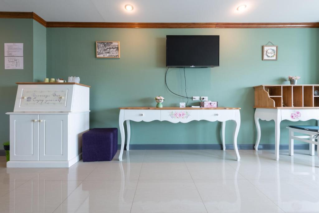 The Lilly Hotel - Resim 13