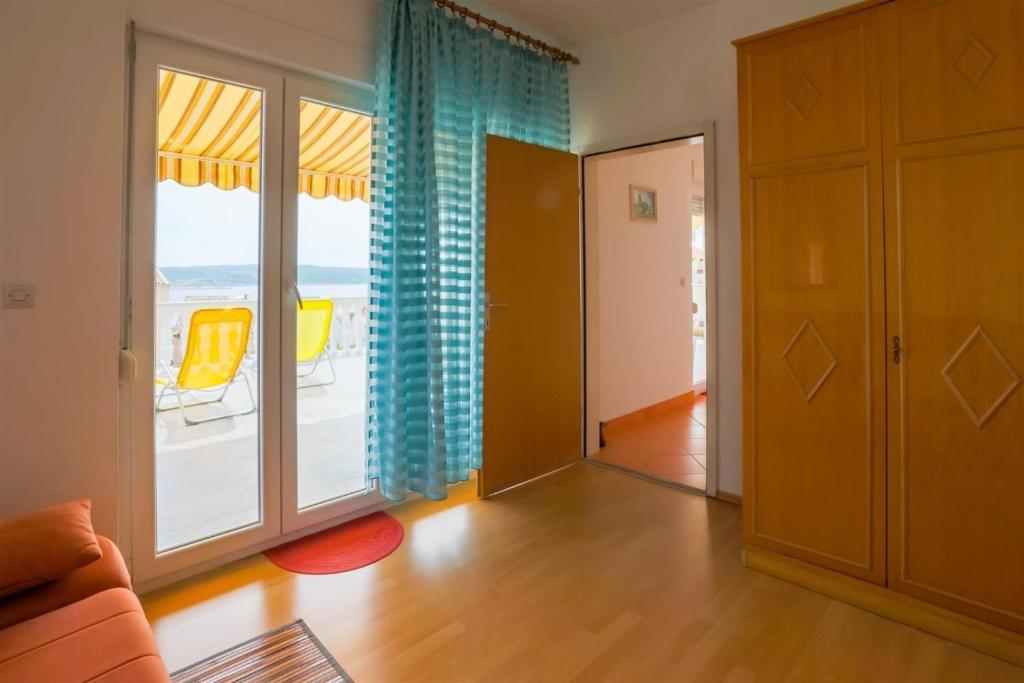 Fotografie z fotogalerie ubytování Two-Bedroom Apartment in Crikvenica XVI v destinaci Crikvenica