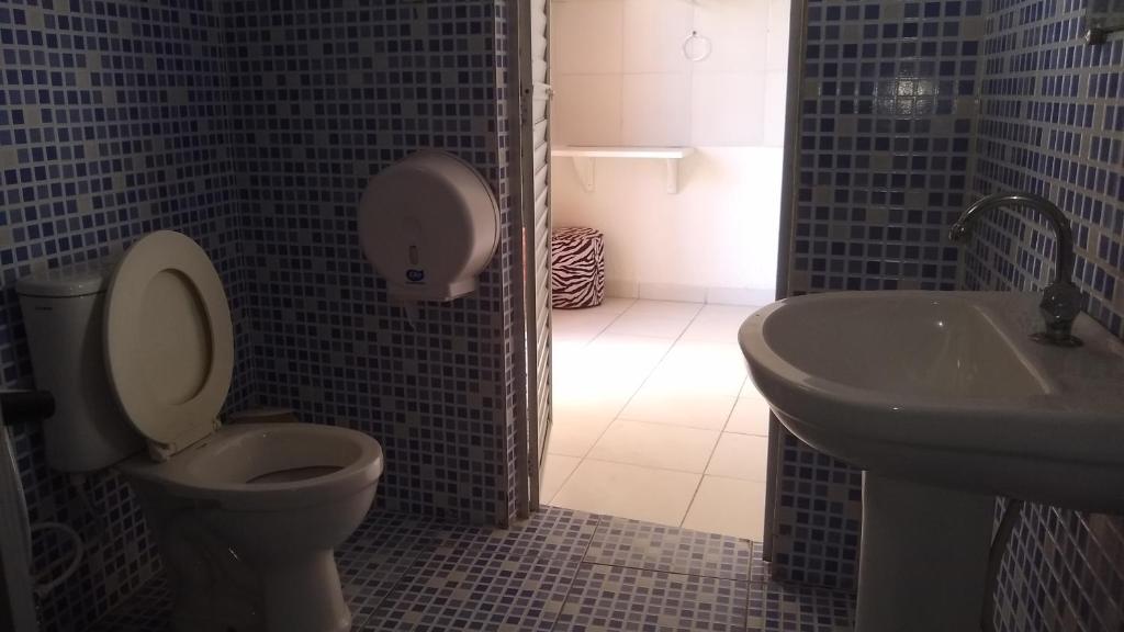  HOTEL PRESIDENTE