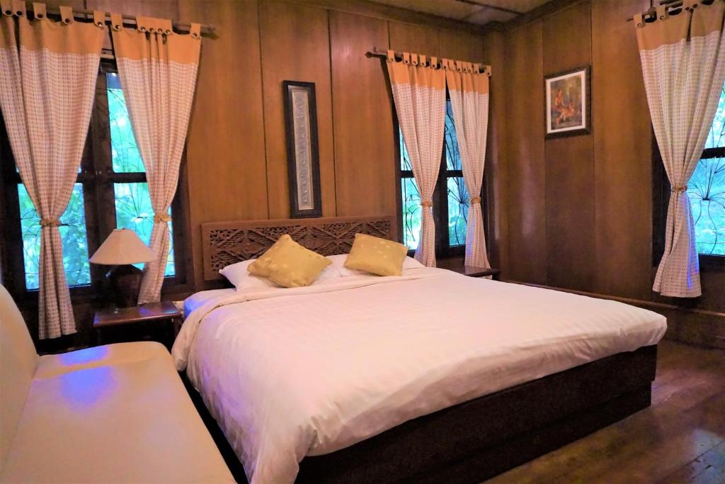 Bhupimarn Garden House - 