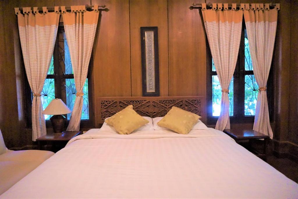 Bhupimarn Garden House - Salle Familiale Avec Vue Sur Le Jardin