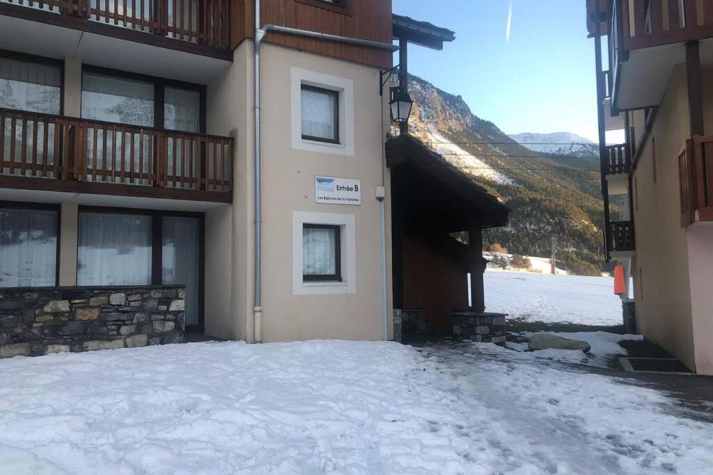 Nespecifikovaný výhled na hory nebo výhled na hory při pohledu z apartmánu