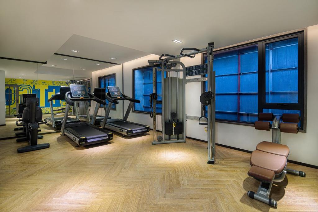 Fitness centrum a/nebo fitness zařízení v ubytování Kasion Pugis Hotel