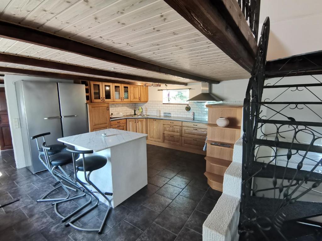 Fotografie z fotogalerie ubytování Tomelilla Lyxig Villa 3 sovrum v destinaci Tomelilla