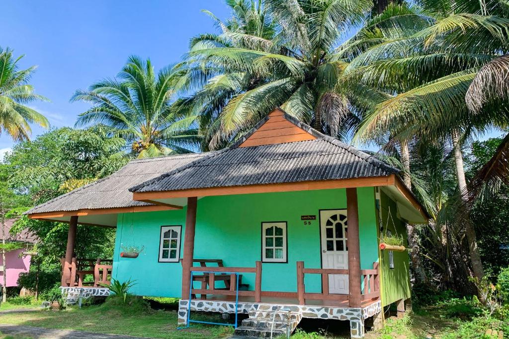 Zahrada ubytování Koh Kood Far East Resort