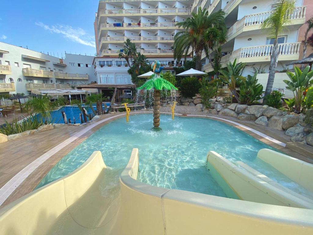 Bazén v ubytovaní Hotel Alba Seleqtta alebo v jeho blízkosti