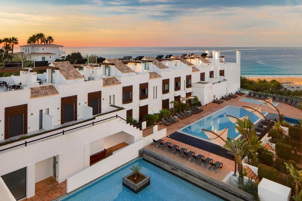 Bazén v ubytování Belmar Spa & Beach Resort nebo v jeho okolí