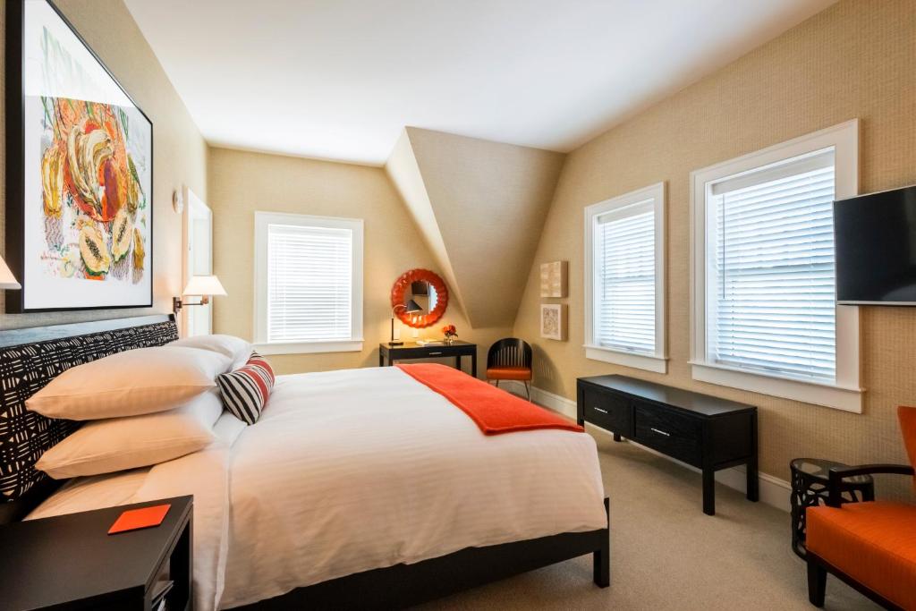 Inns of Aurora Resort & Spa - Room King - Wallcourt Hall