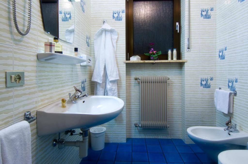 Koupelna v ubytování Hotel Daniela