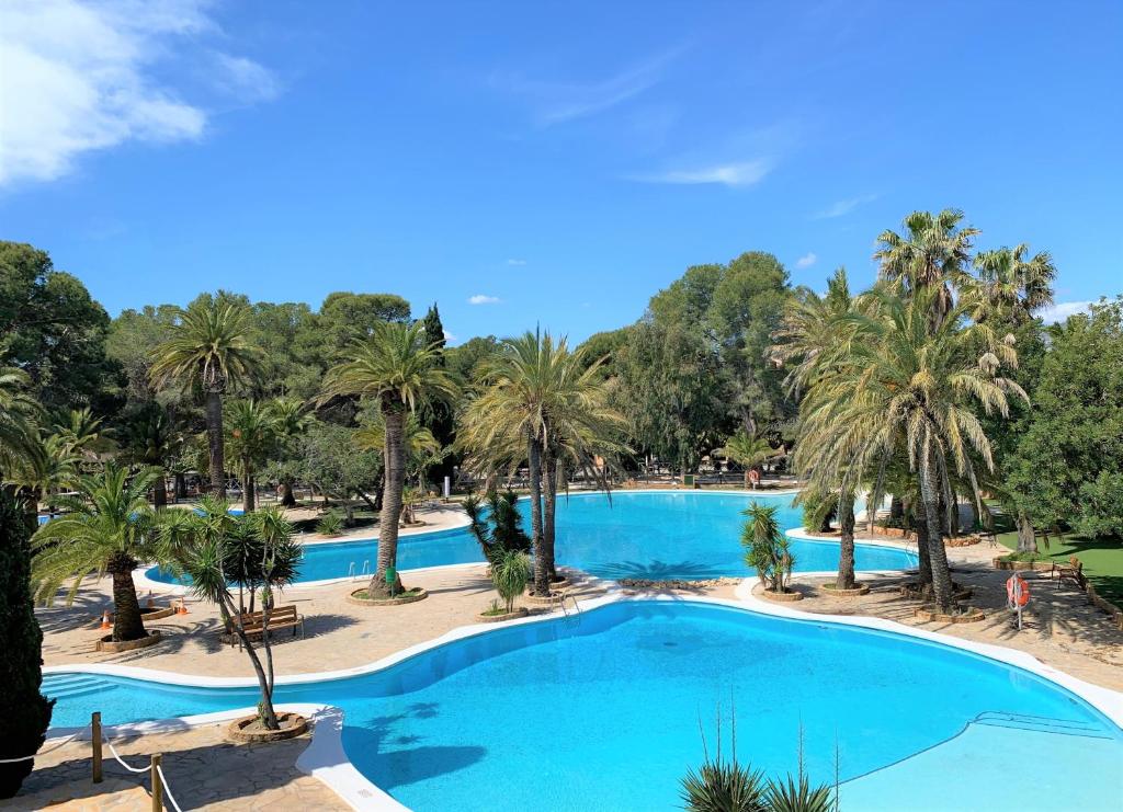 Swimmingpoolen hos eller tæt på Camping & Resort La Torre del Sol