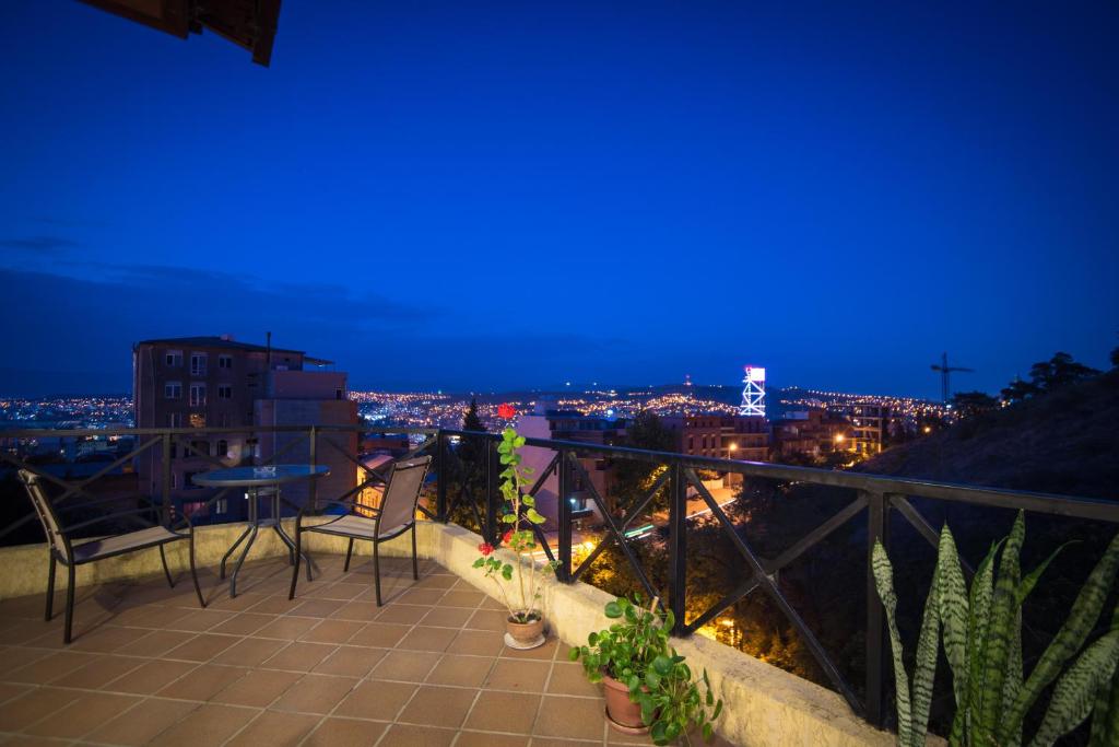 Terrace House Tbilisi - отзывы и видео