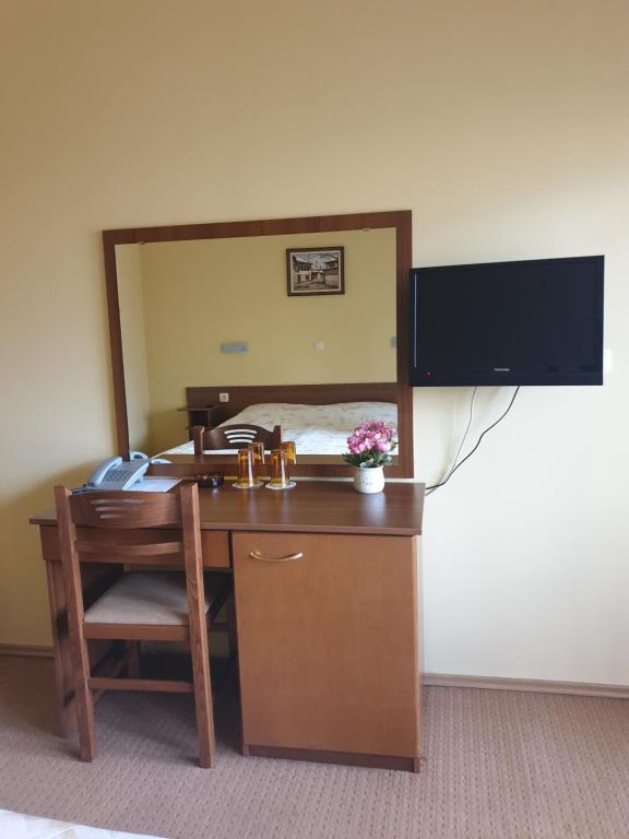 TV a/nebo společenská místnost v ubytování Guesthouse Kiritsovi