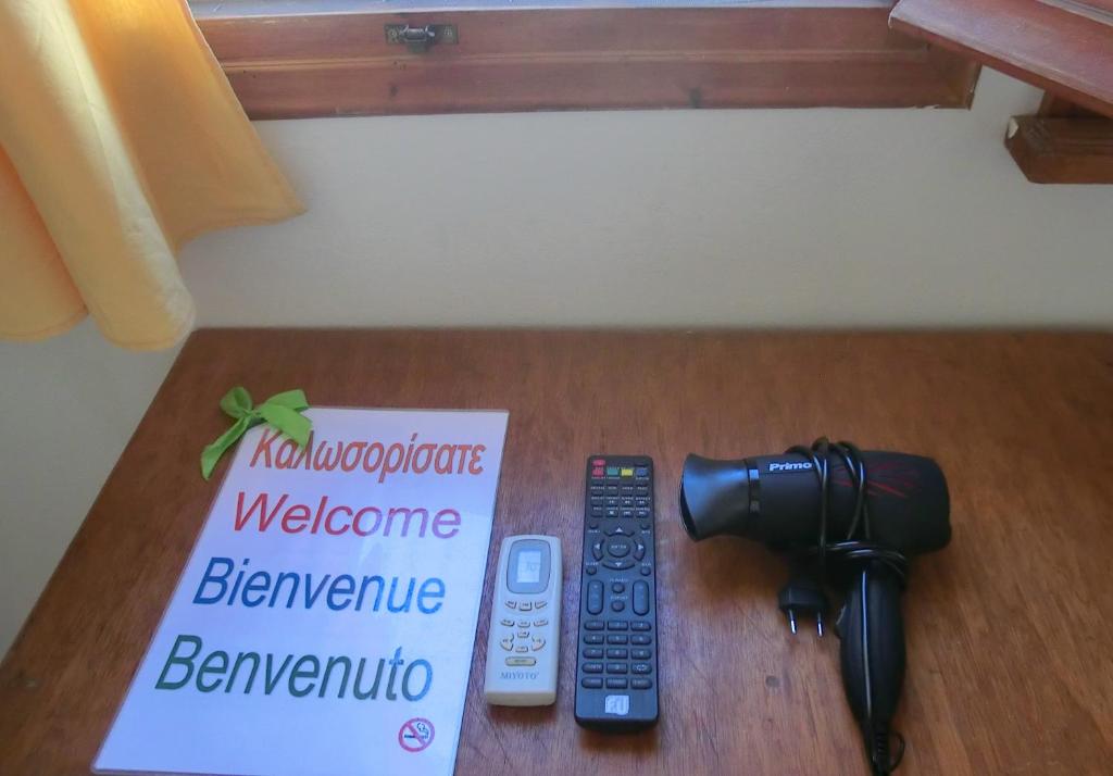Galería fotográfica de Santorini Camping/Rooms en Fira