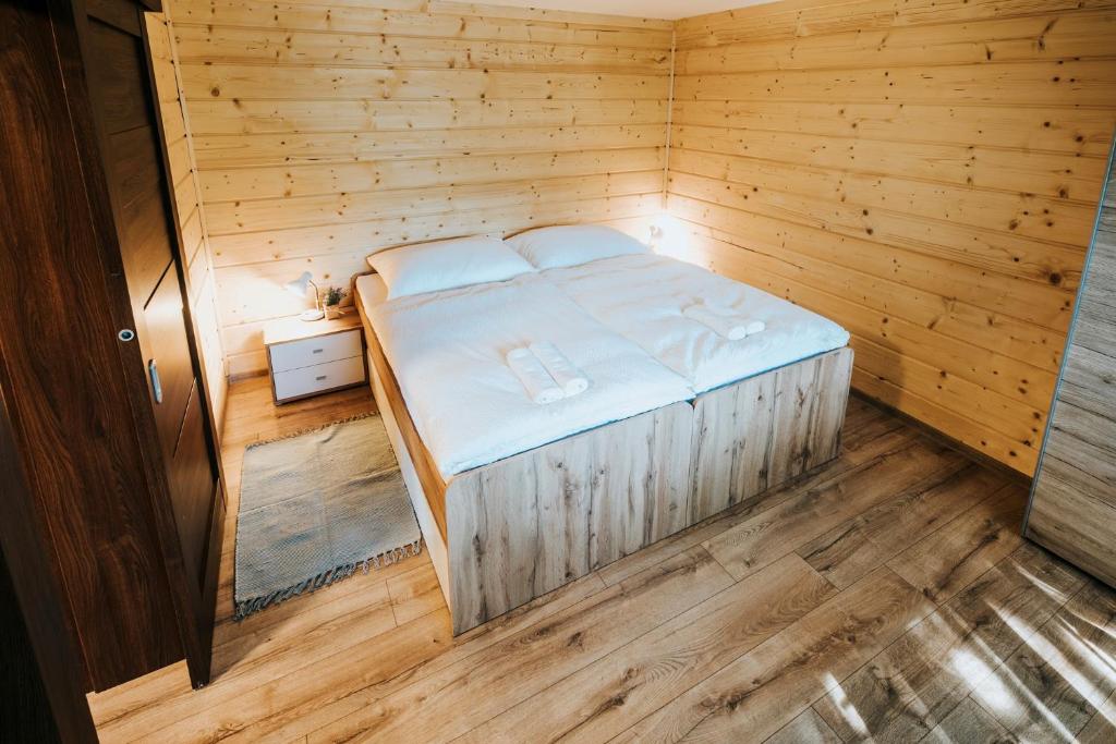 Posteľ alebo postele v izbe v ubytovaní Apartmán Florián
