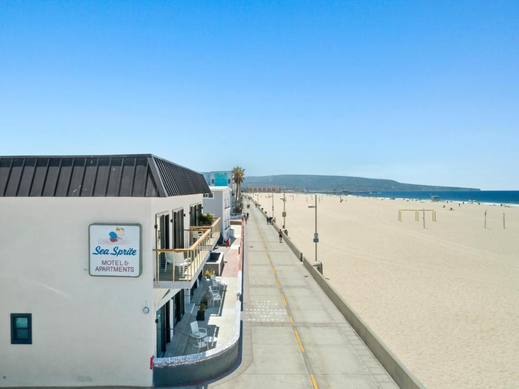 Foto da galeria de Sea Sprite Ocean Front Hotel em Hermosa Beach