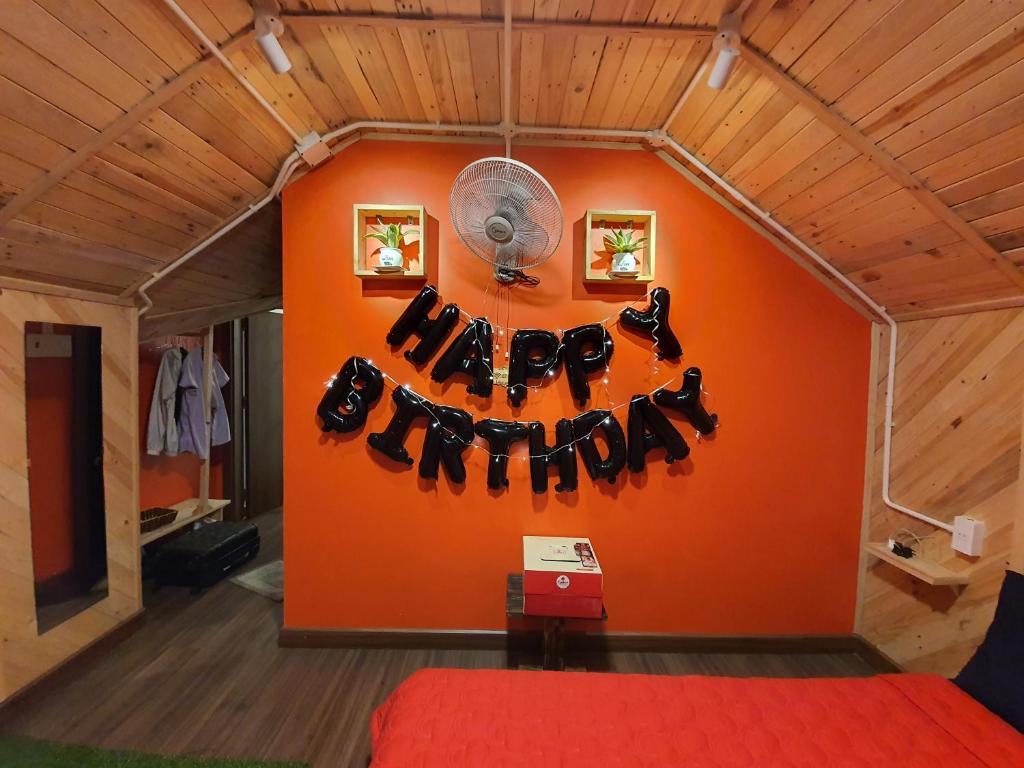 Lightning House 2 - 19