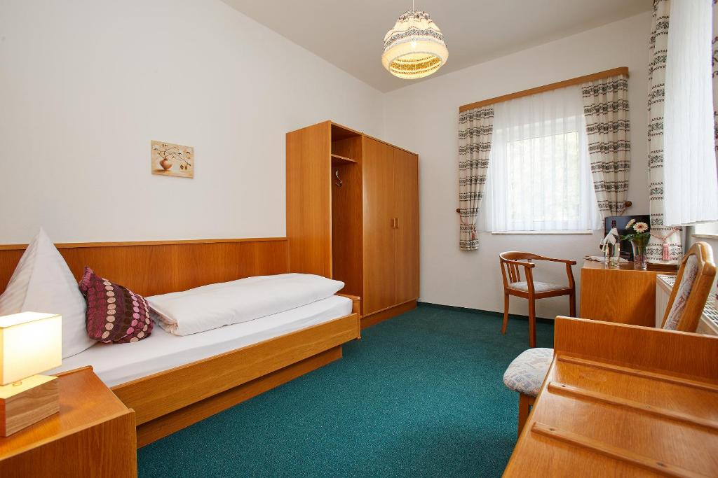 Tannmühle Hotel und Restaurant GmbH - Single Room