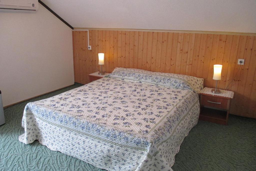 Posteľ alebo postele v izbe v ubytovaní House Samardzic