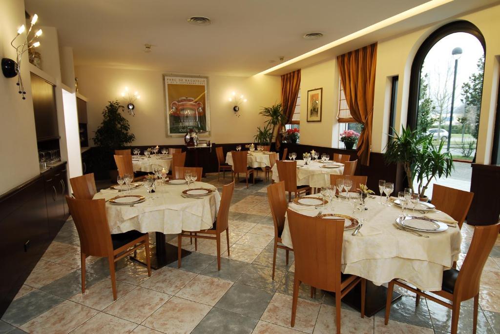 Restaurace v ubytování Park Hotel Ripaverde