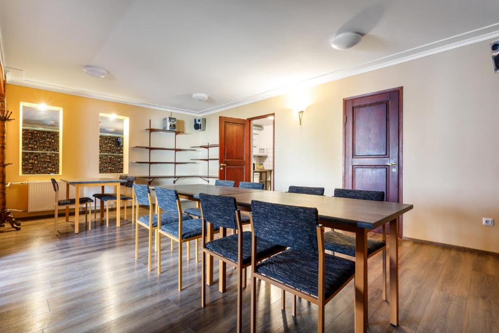 Kuchyň nebo kuchyňský kout v ubytování Kapten Krantz Guesthouse